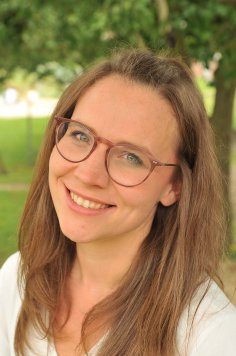 Lehrerin Frau Müthing
