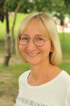 Lehrerin Frau Rommel